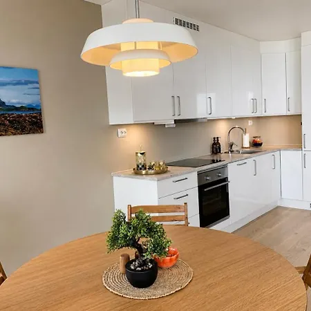 Apartment Beautiful Oceanfront L Balcony & Amazing View *