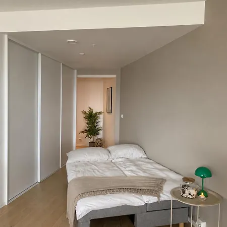 Apartment Beautiful Oceanfront L Balcony & Amazing View Tromsø